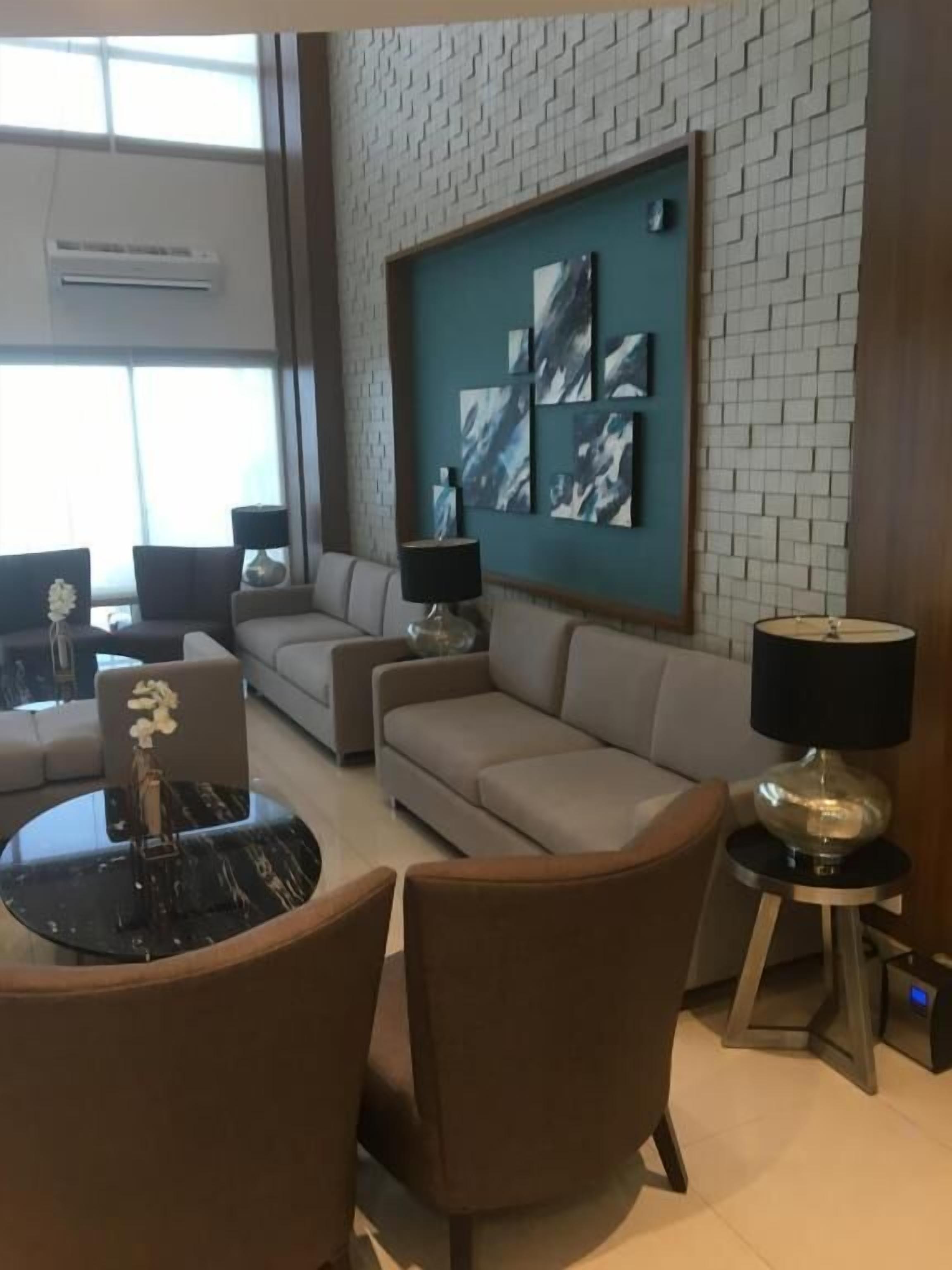 SMDC Breeze Residences By MaxStays