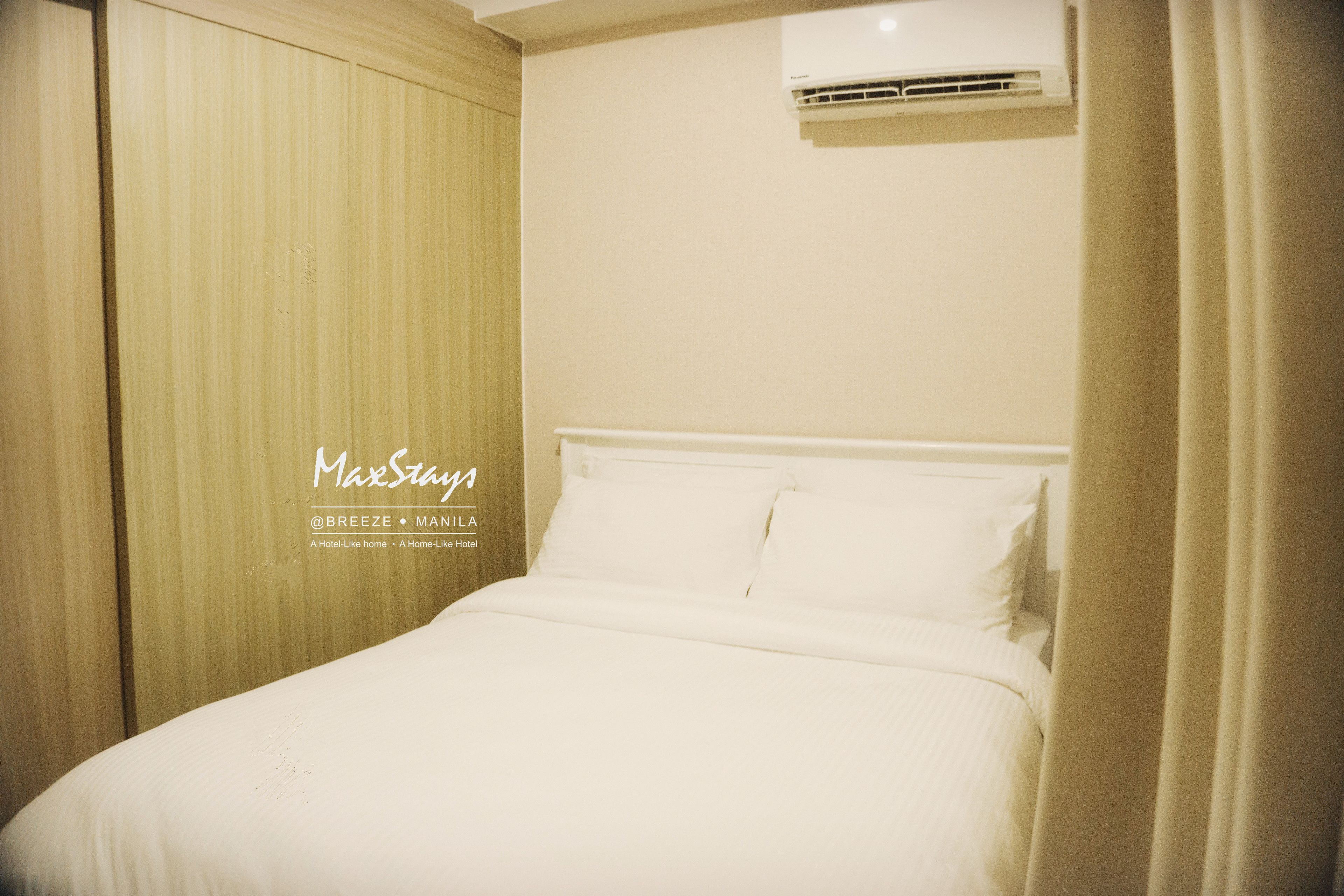 SMDC Breeze Residences By MaxStays