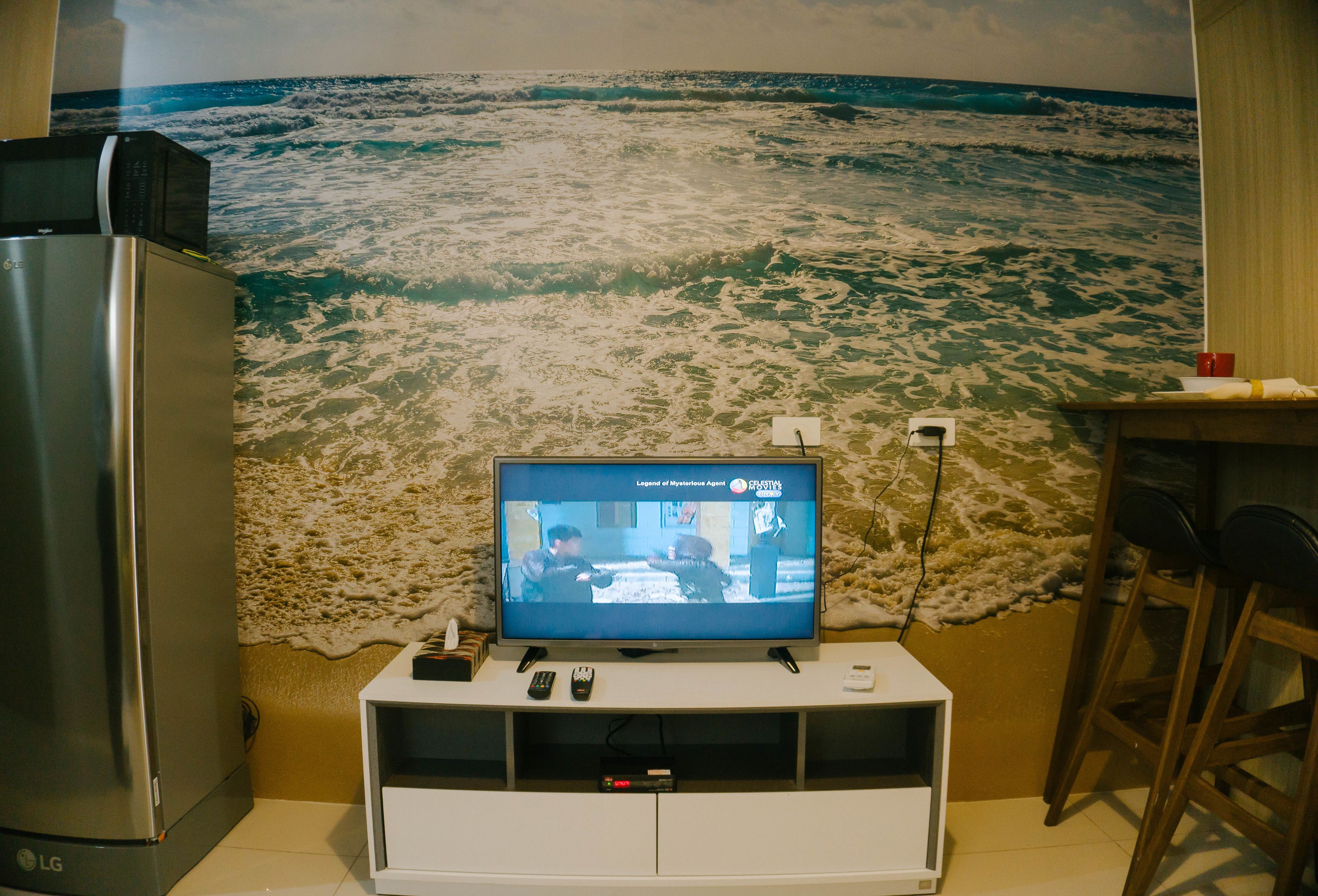 SMDC Breeze Residences By MaxStays