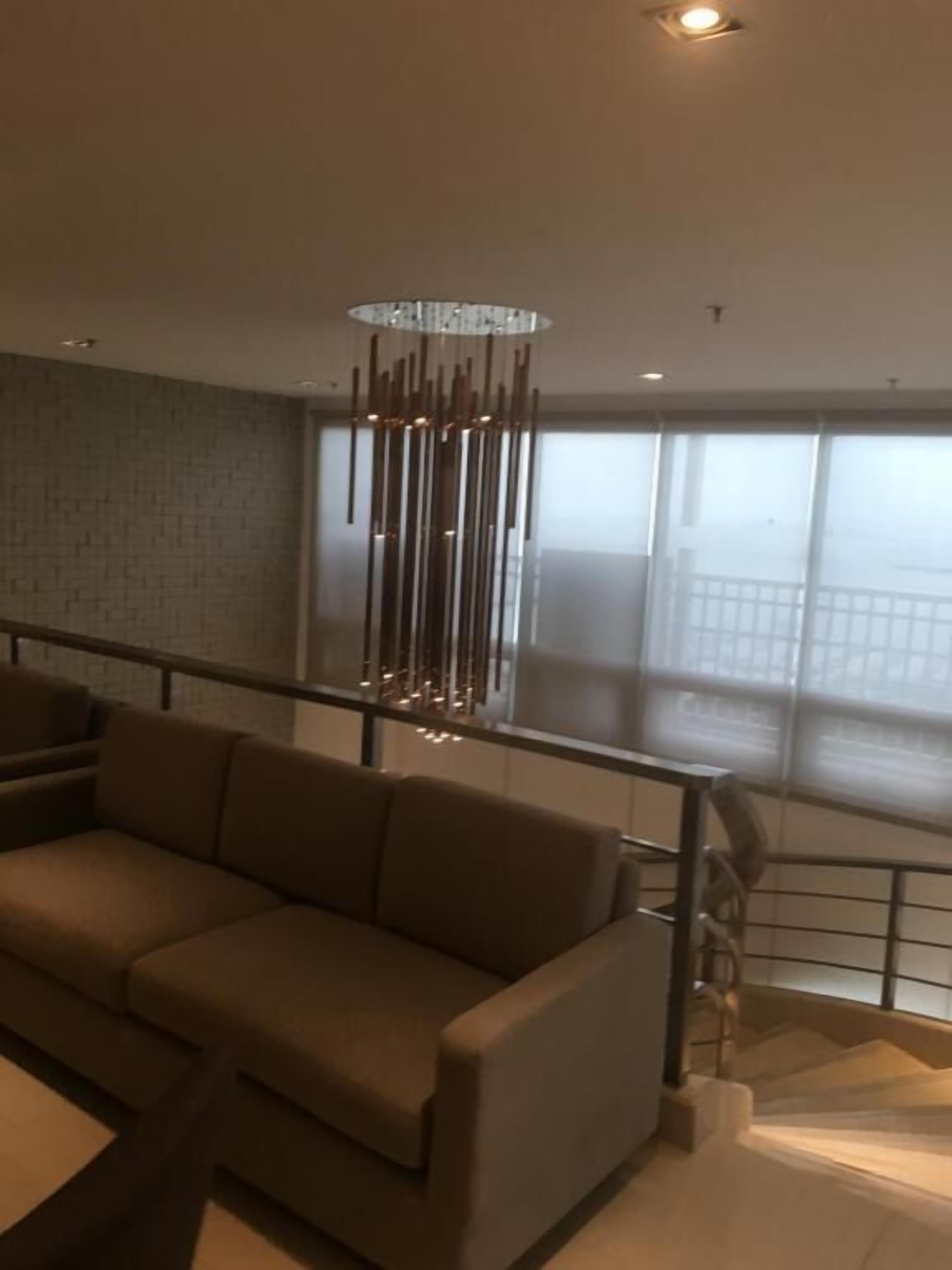 SMDC Breeze Residences By MaxStays