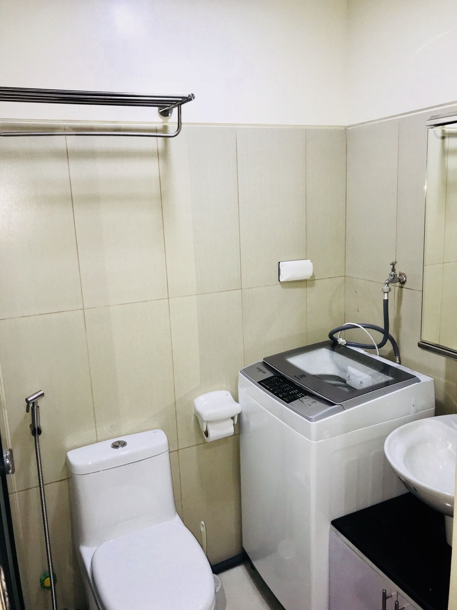 SMDC Breeze Residences By RBB Suites