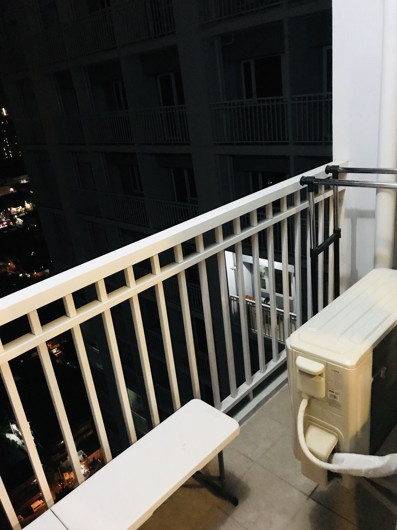 SMDC Breeze Residences By RBB Suites