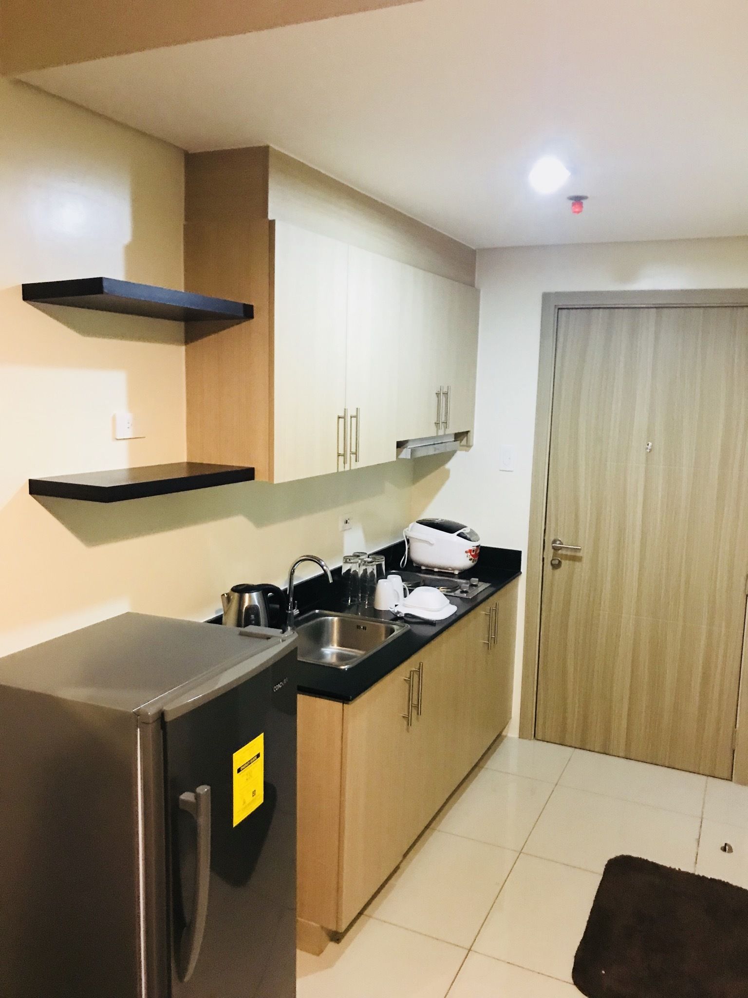 SMDC Breeze Residences By RBB Suites