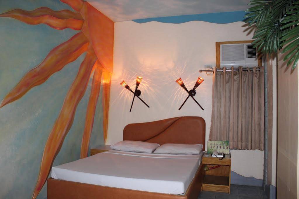 Urban Travellers Hotel