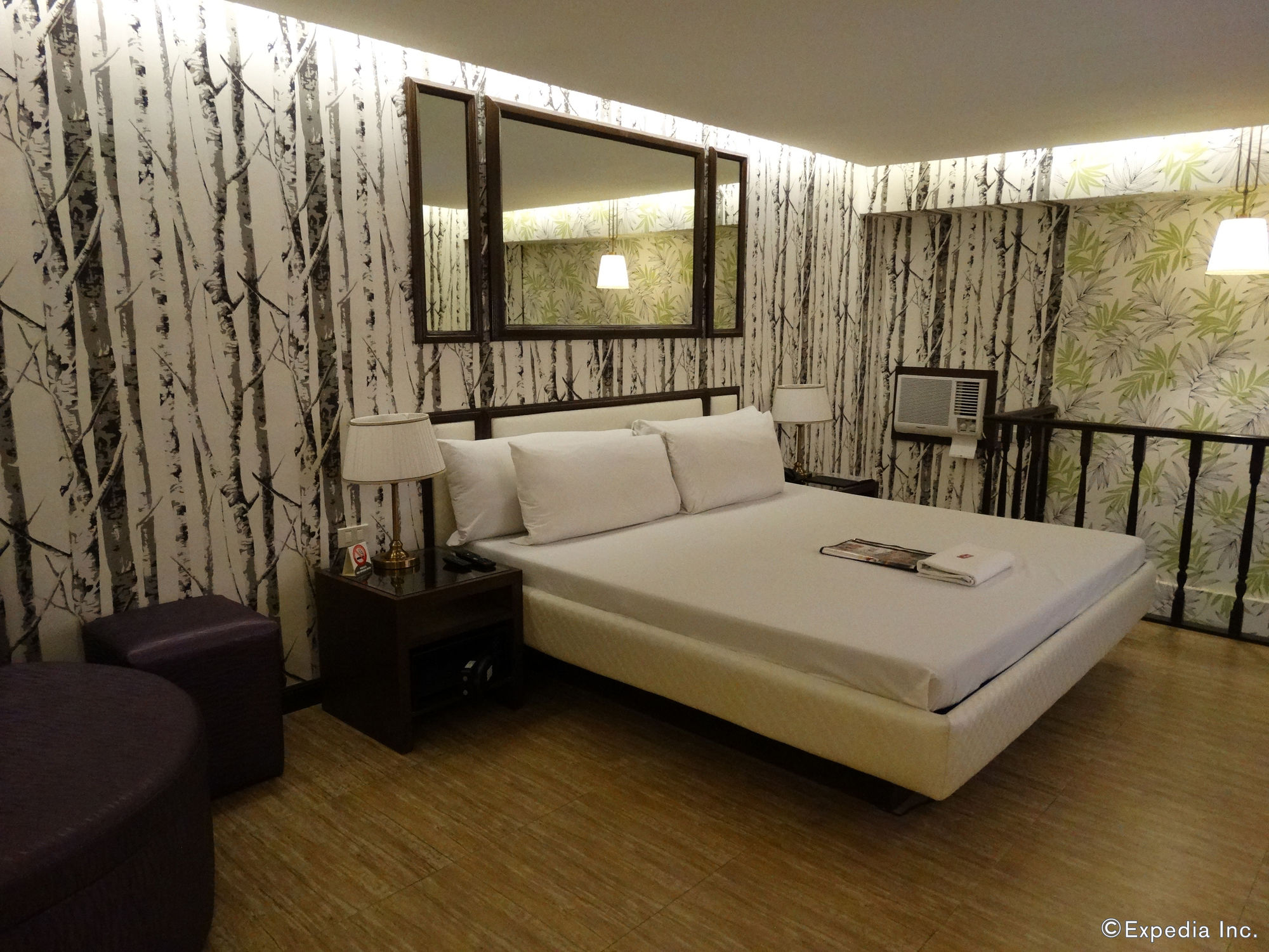 Victoria Court Cuneta Motorist Lodge