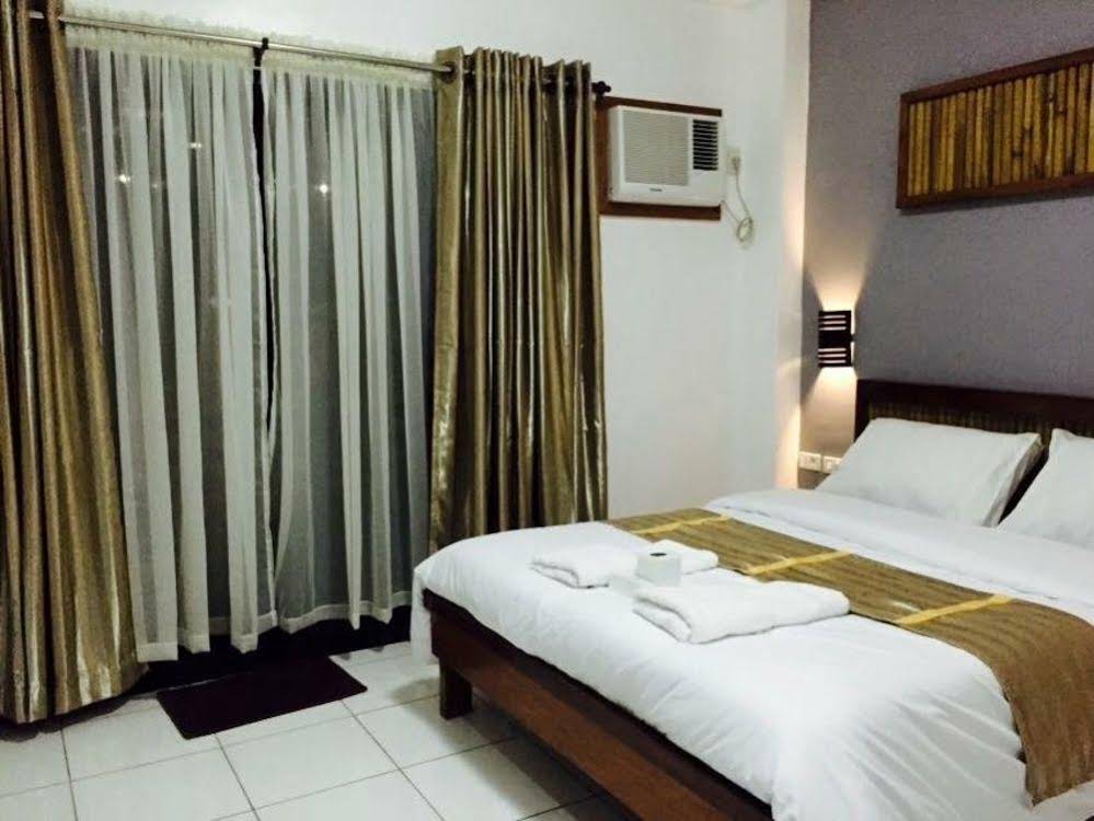 Ark Bayz Suites