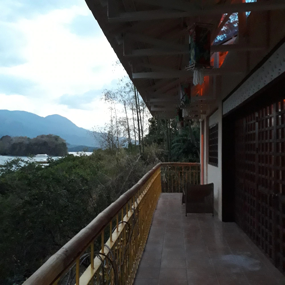 Bahay Isla Sanctuario