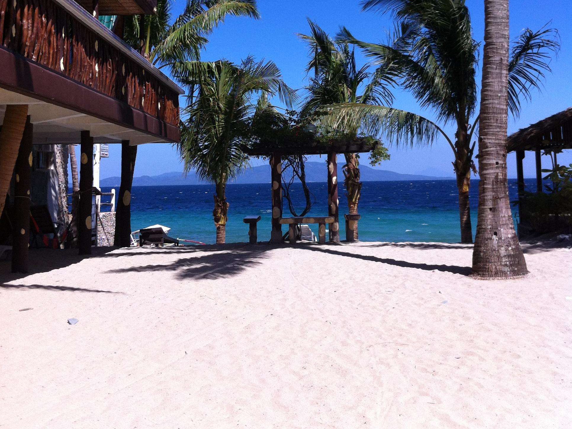 Bamboo House Beach Lodge & Restaurant