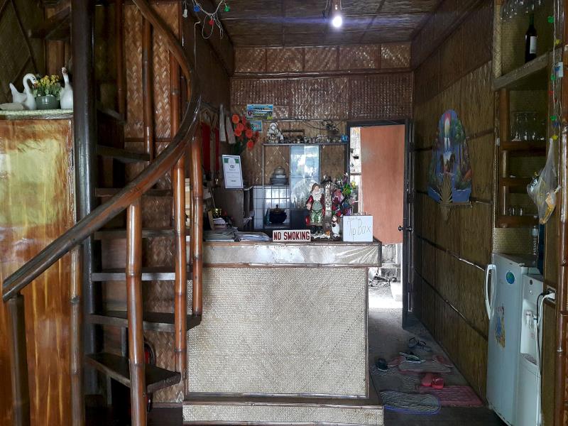 Bamboo House Beach Lodge & Restaurant