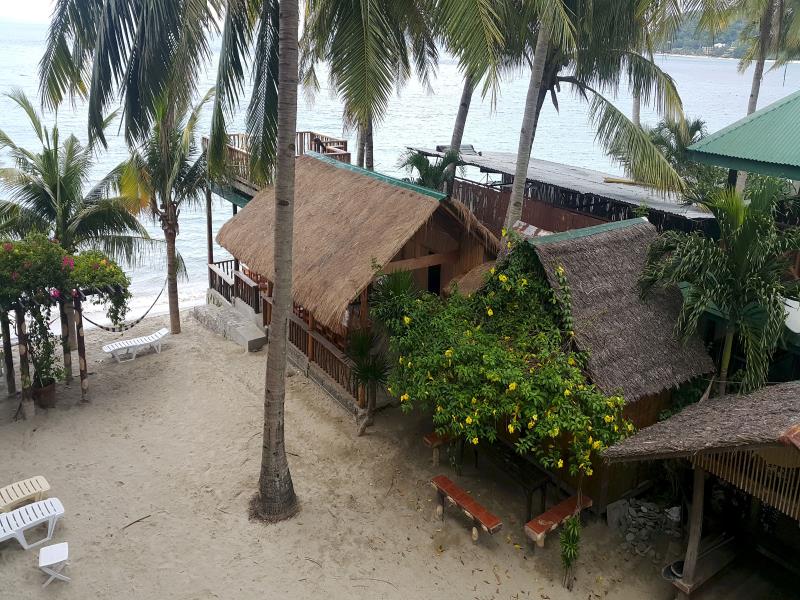 Bamboo House Beach Lodge & Restaurant