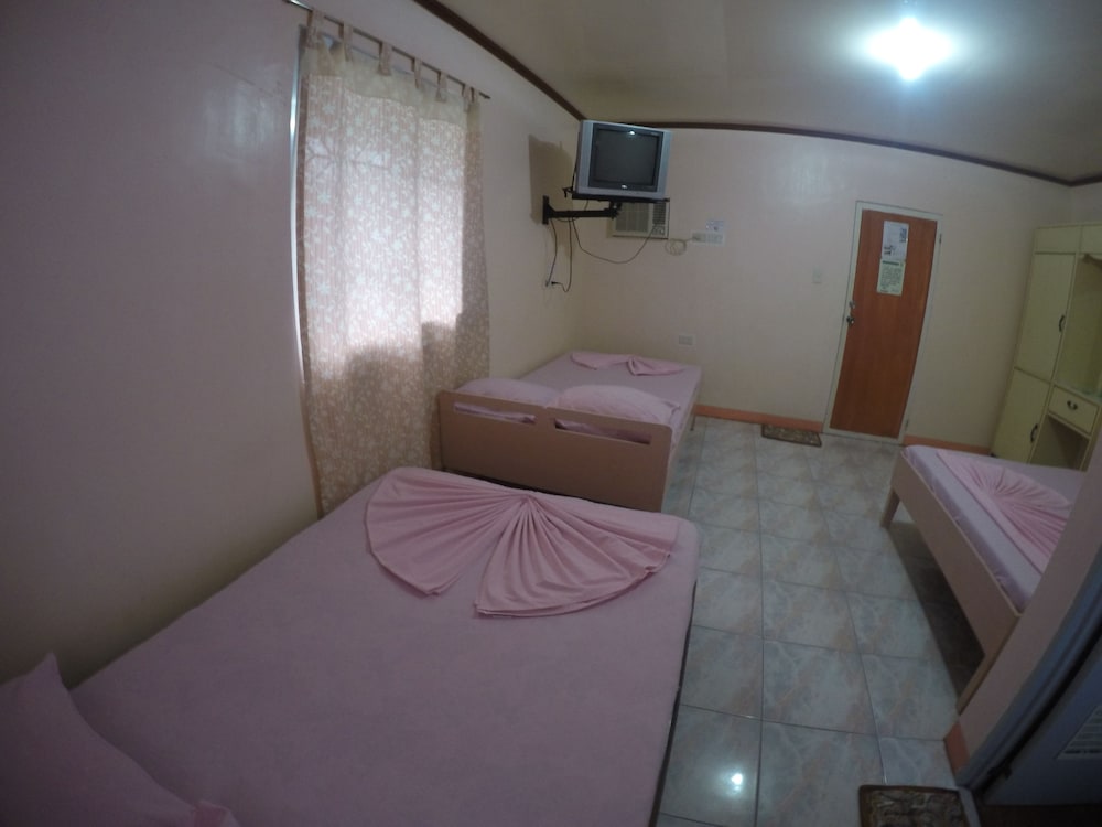 Buena Lynne's Resort