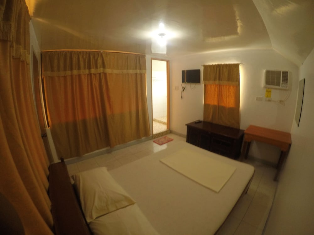 Buena Lynne's Resort