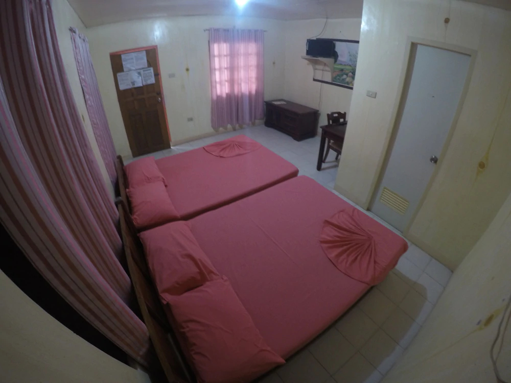 Buena Lynne's Resort