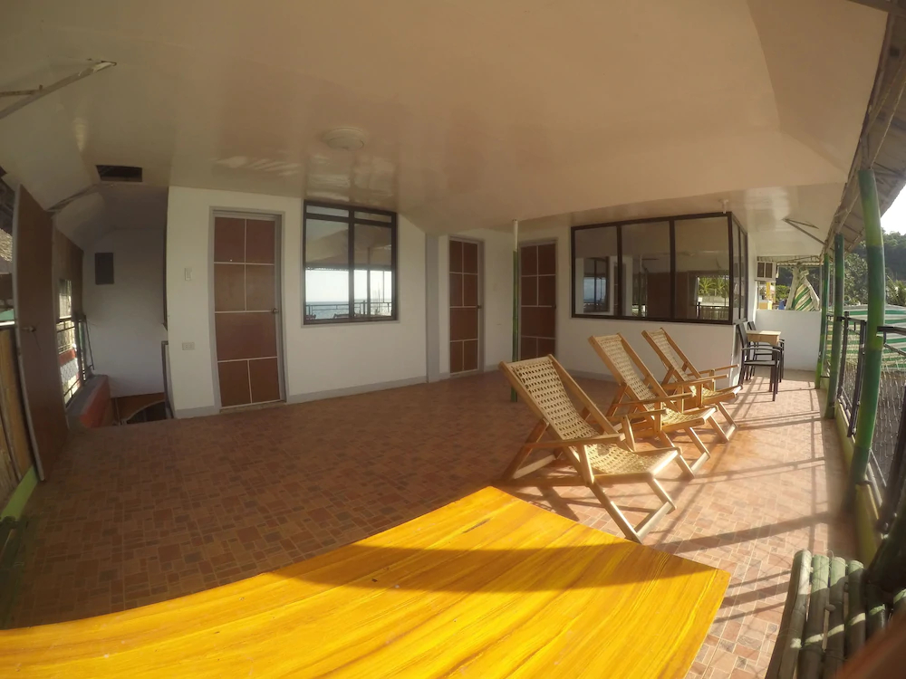 Buena Lynne's Resort