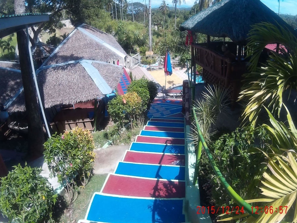 Buena Lynne's Resort