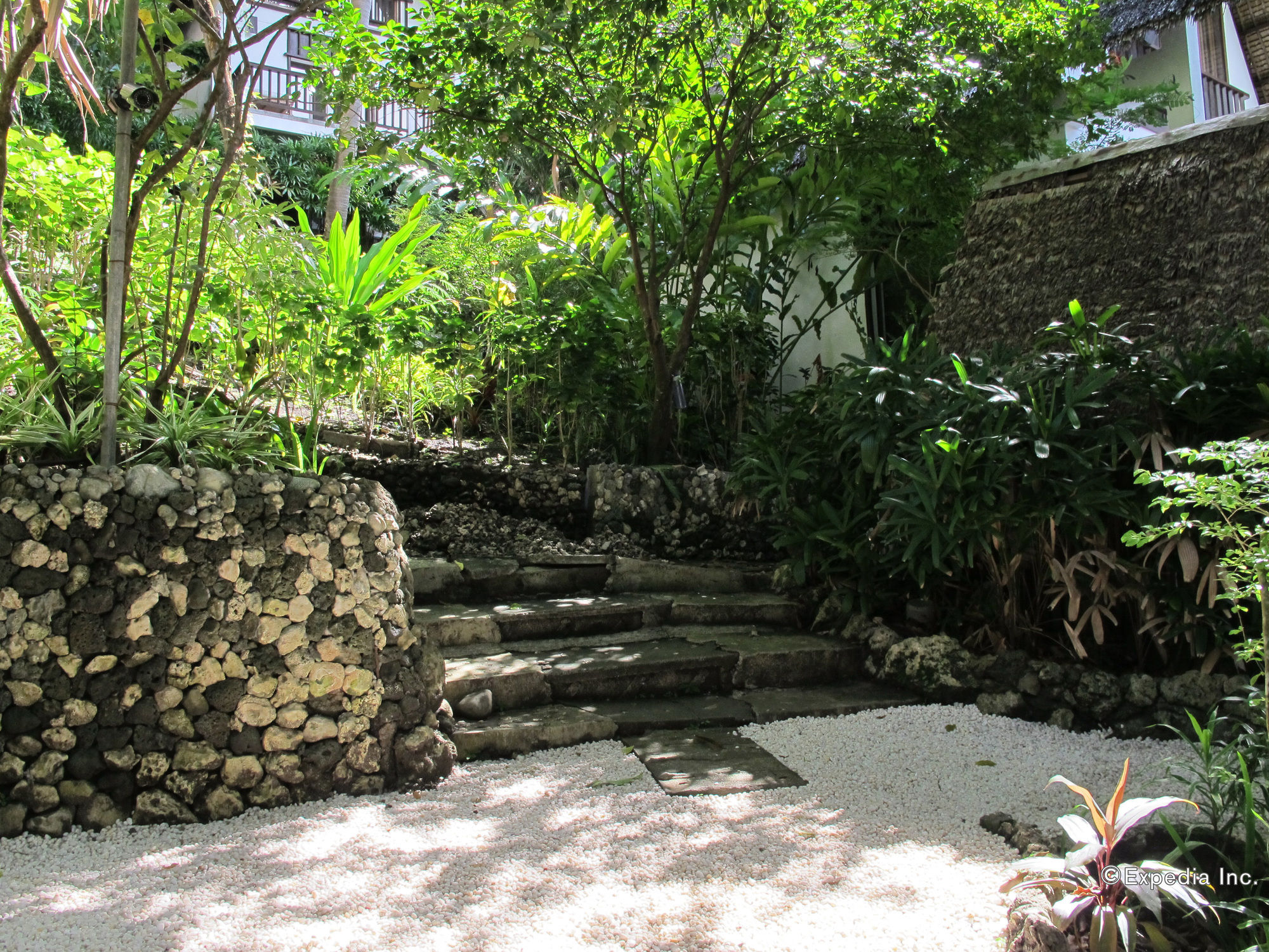 Buri Resort & Spa