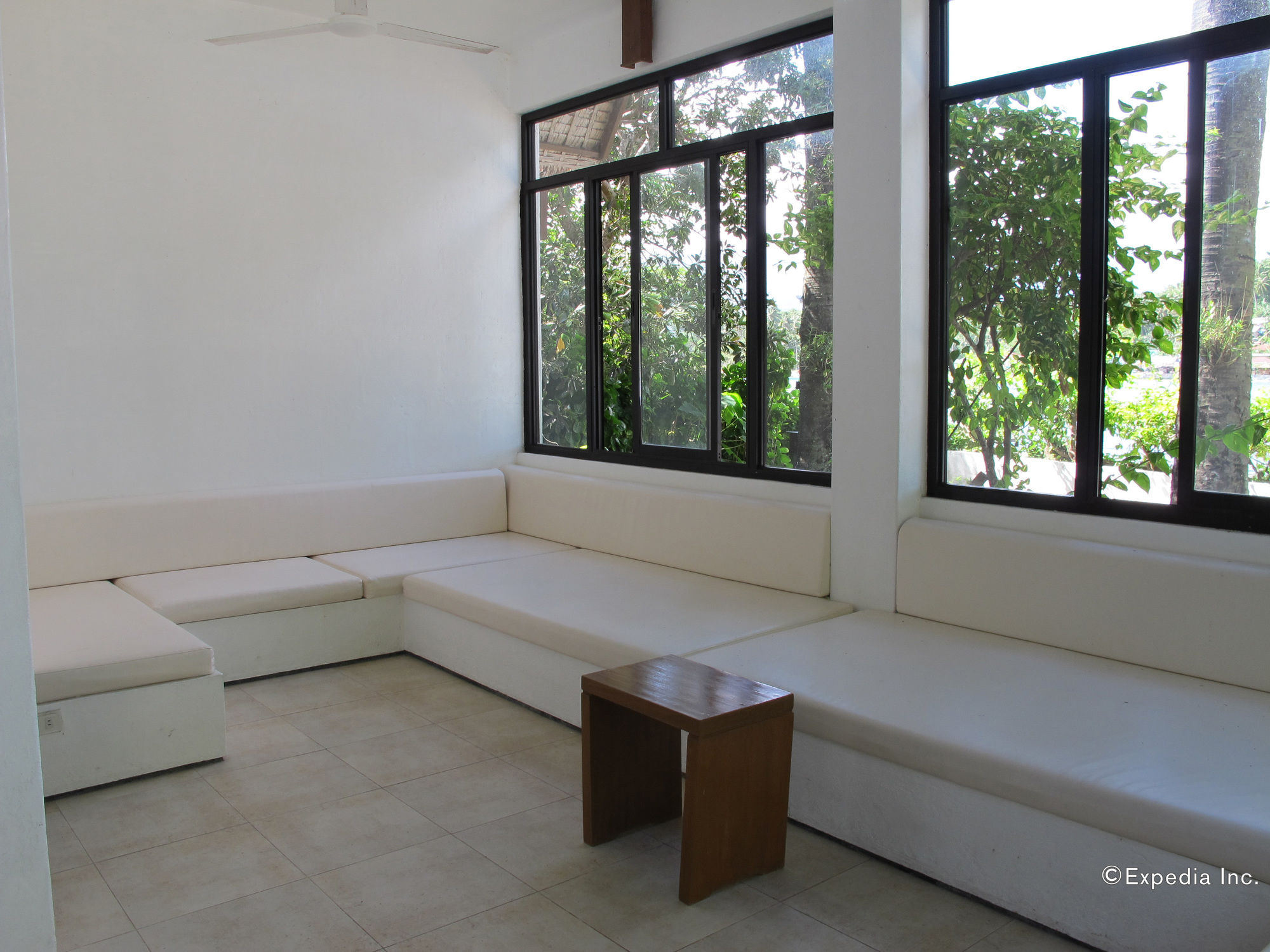 Buri Resort & Spa