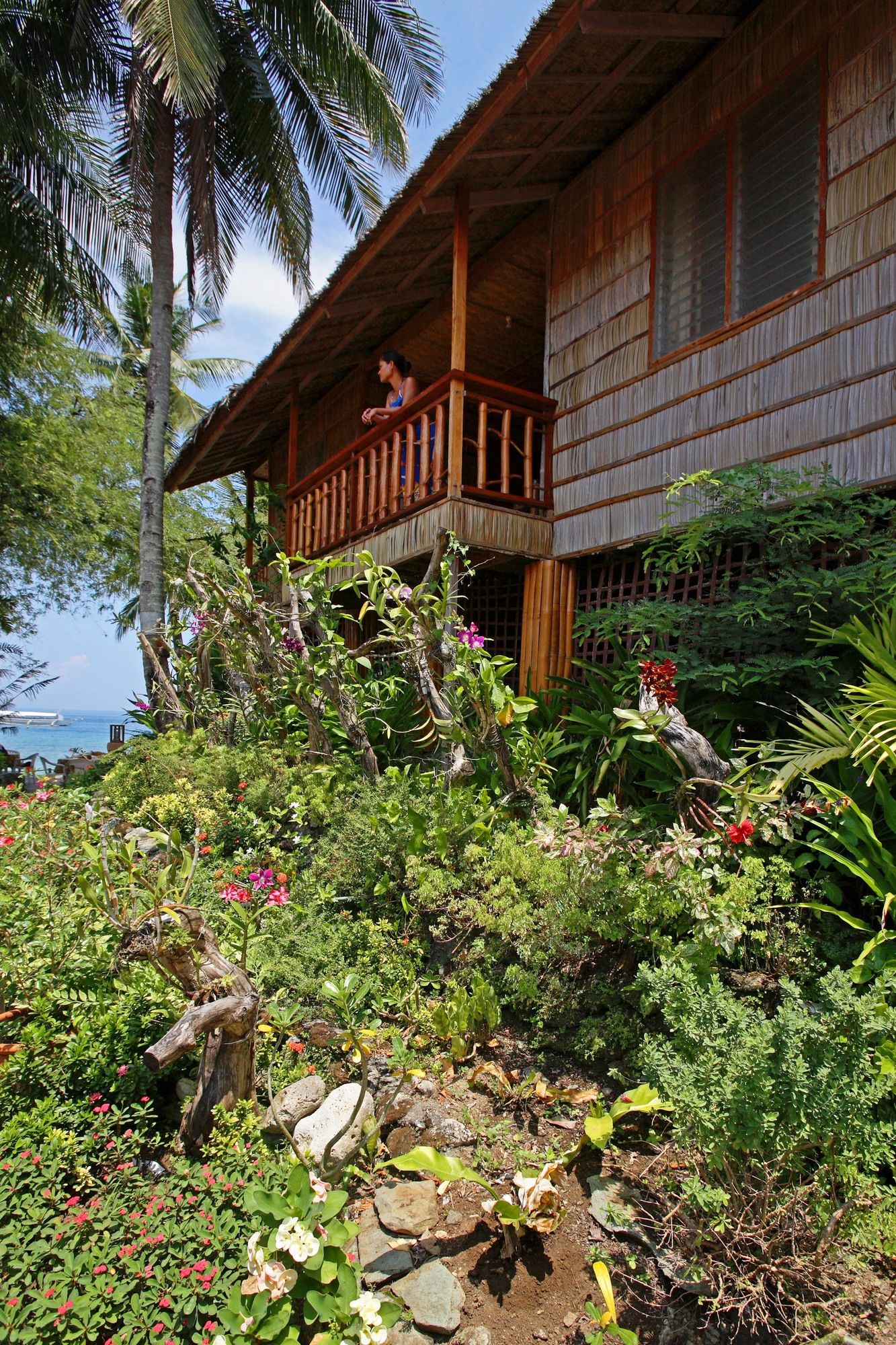 El Galleon Beach Resort