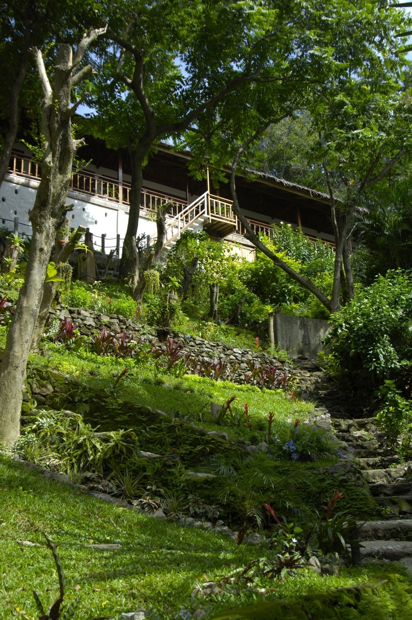 El Galleon Beach Resort