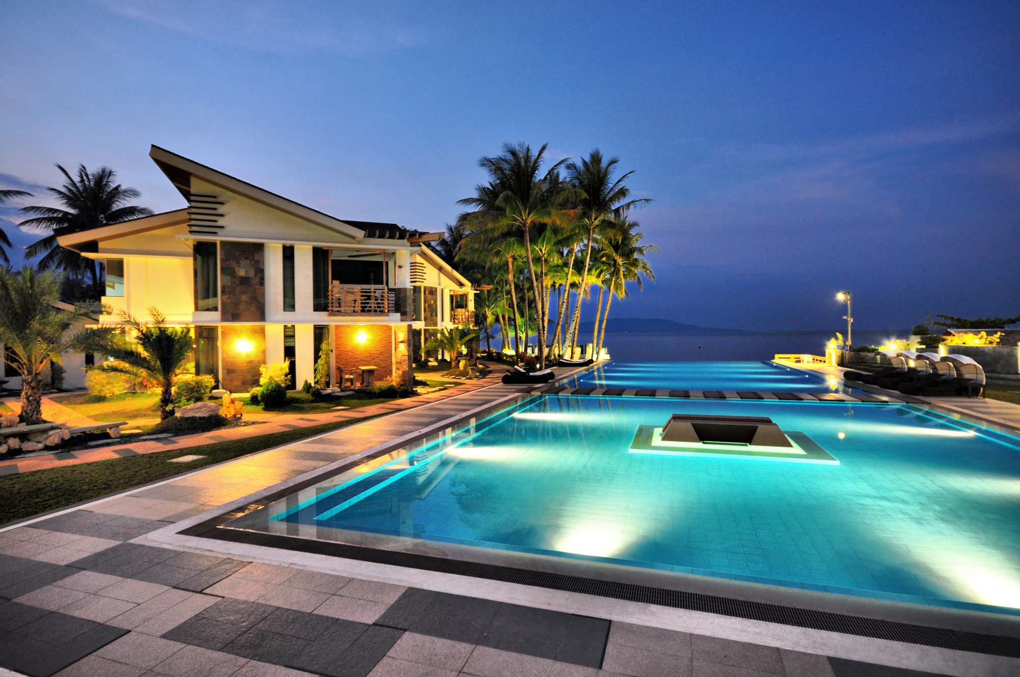 Infinity Resort