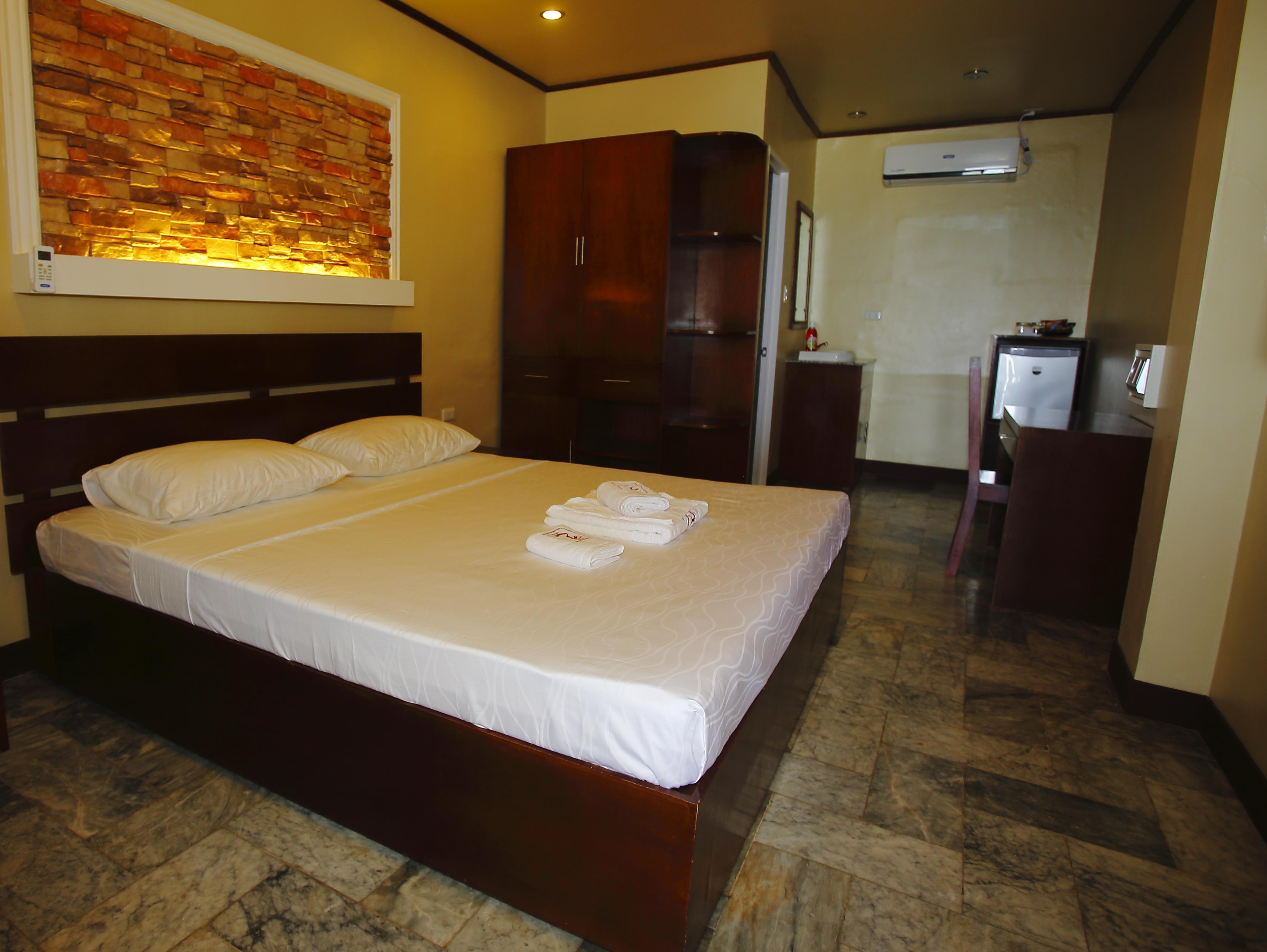 Papa Fred's Beach Resort