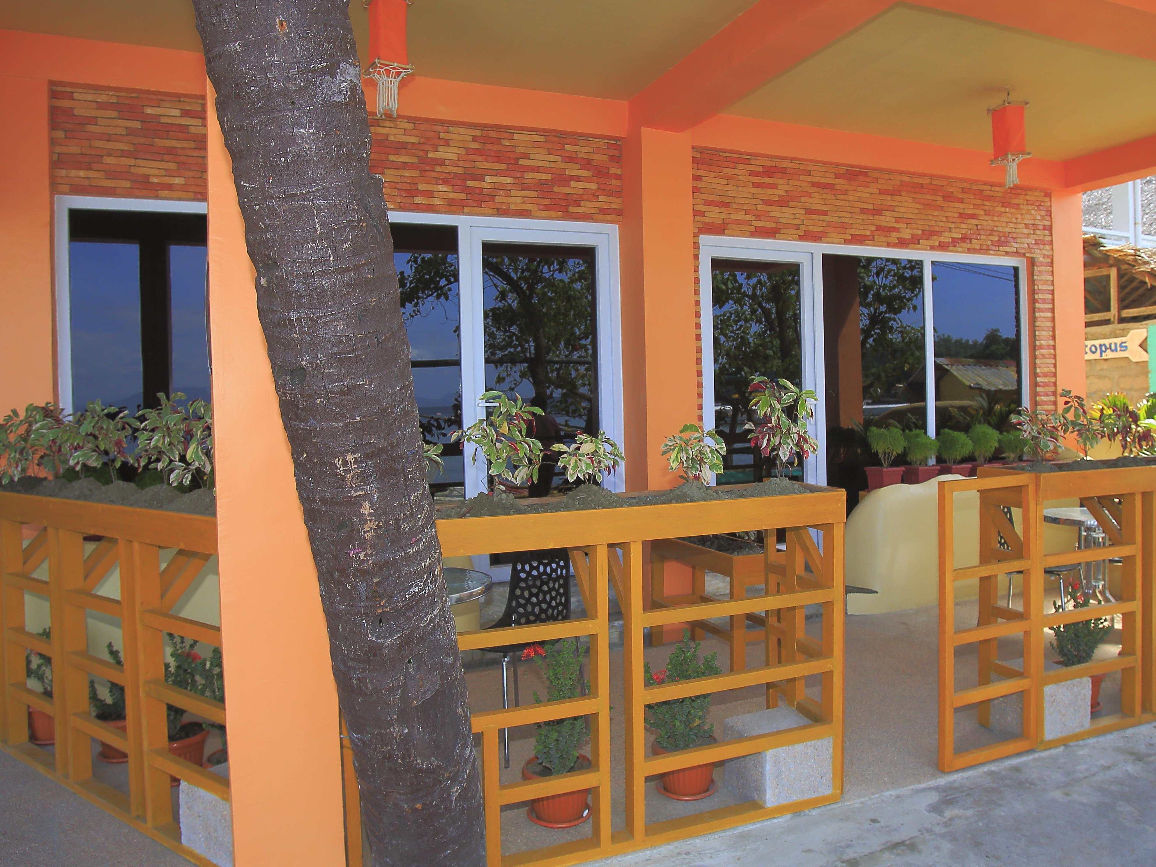 Papa Fred's Beach Resort