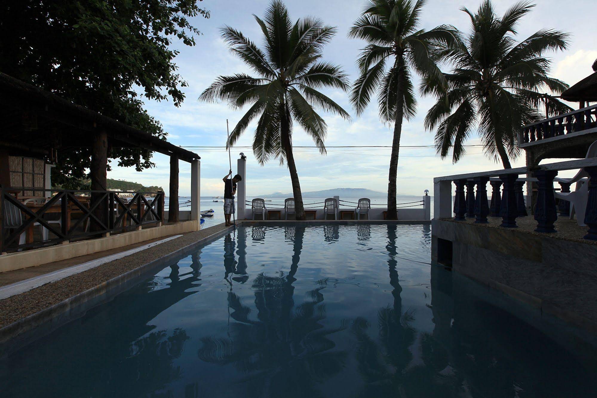 Paradise Resort & Dive Center