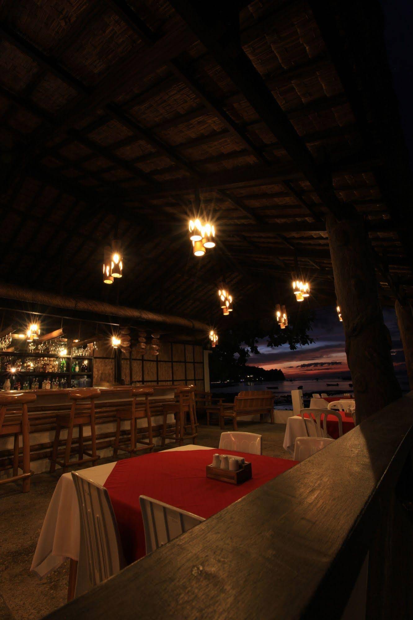 Paradise Resort & Dive Center