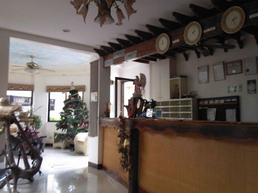Puerto Nirvana Resort