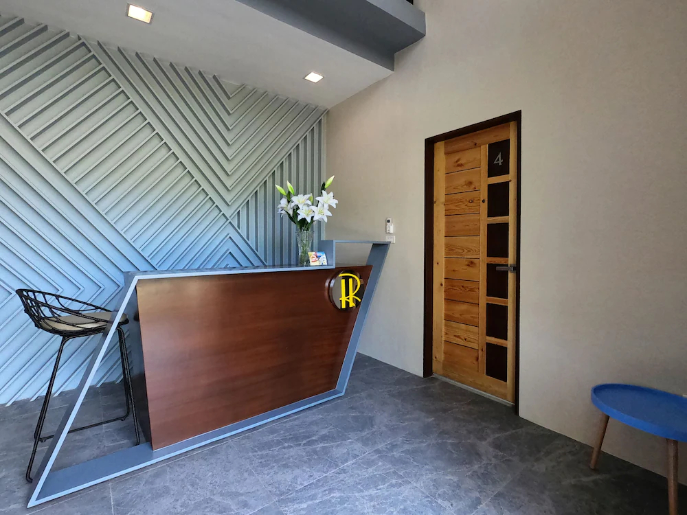 Rold and Roub Suite by Cocotel