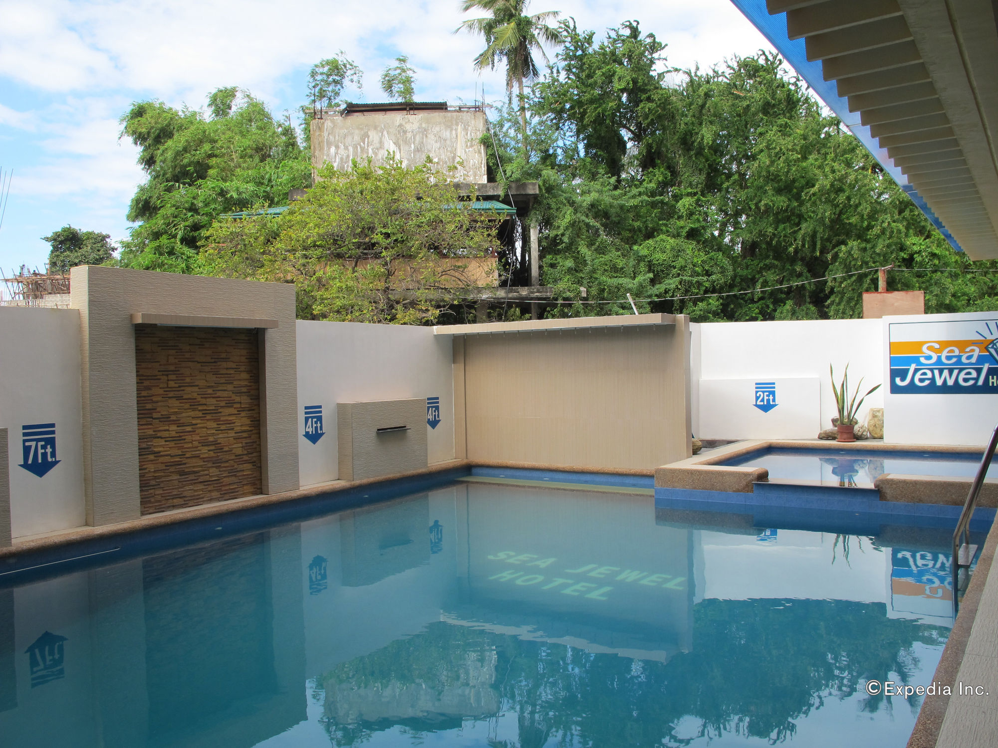 Sea Jewel Beach Resort