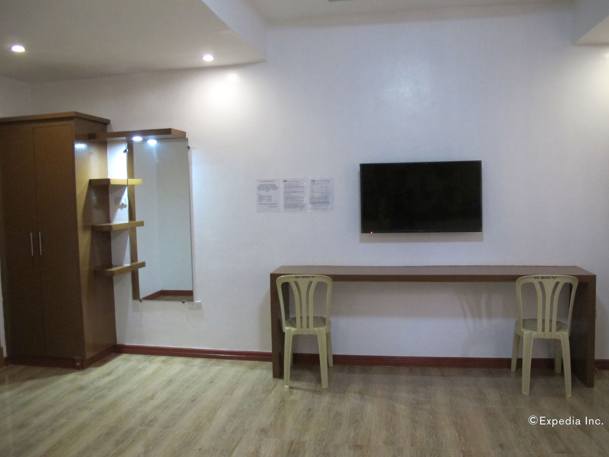 Sea Jewel Beach Resort