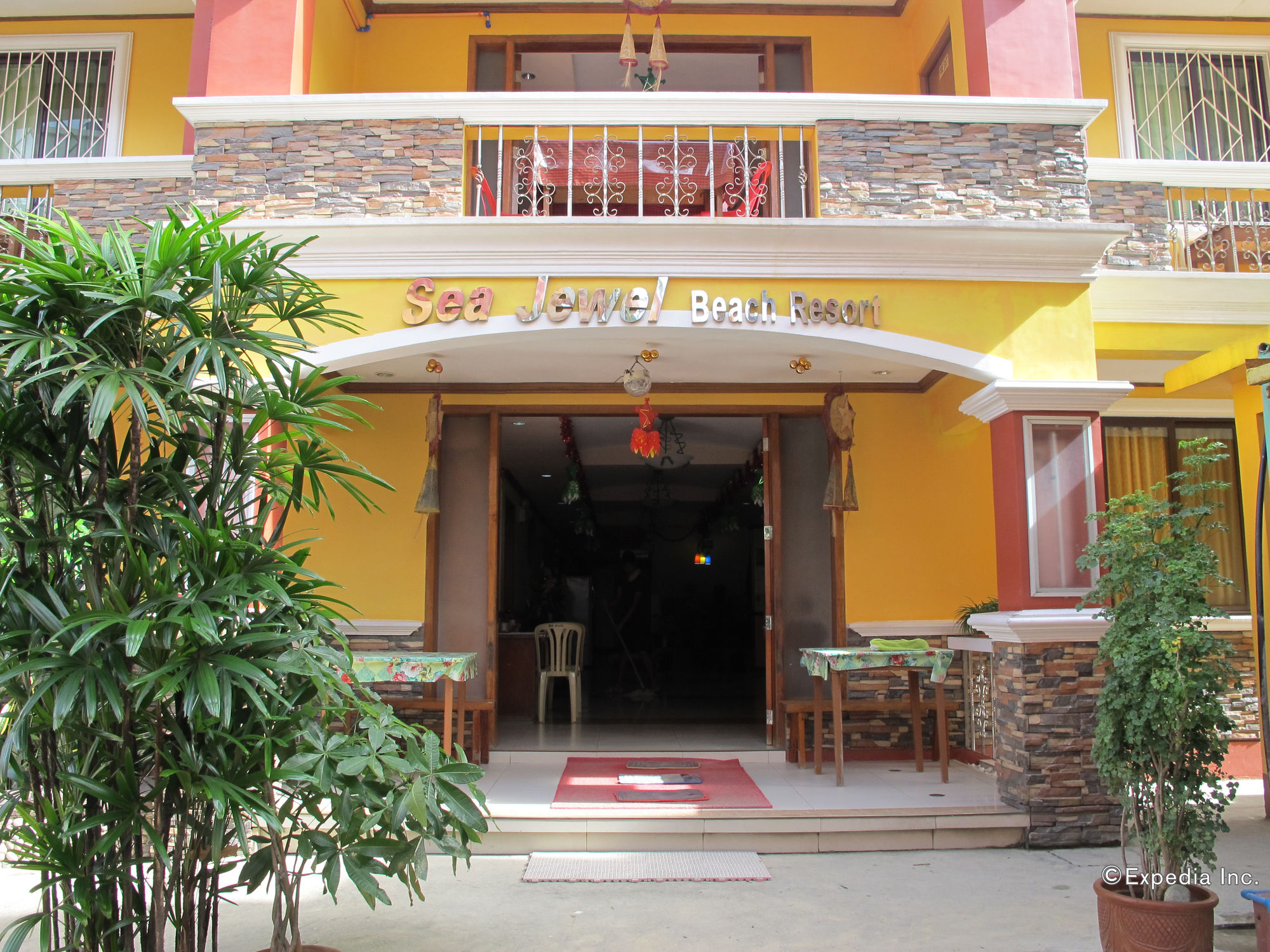 Sea Jewel Beach Resort