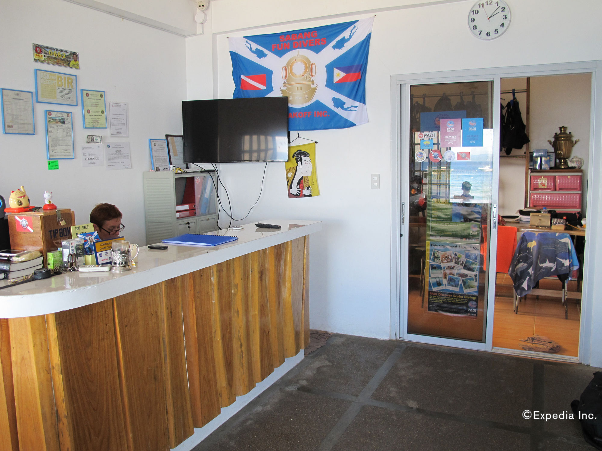 Seashore Beach Resort Bar & Restaurant