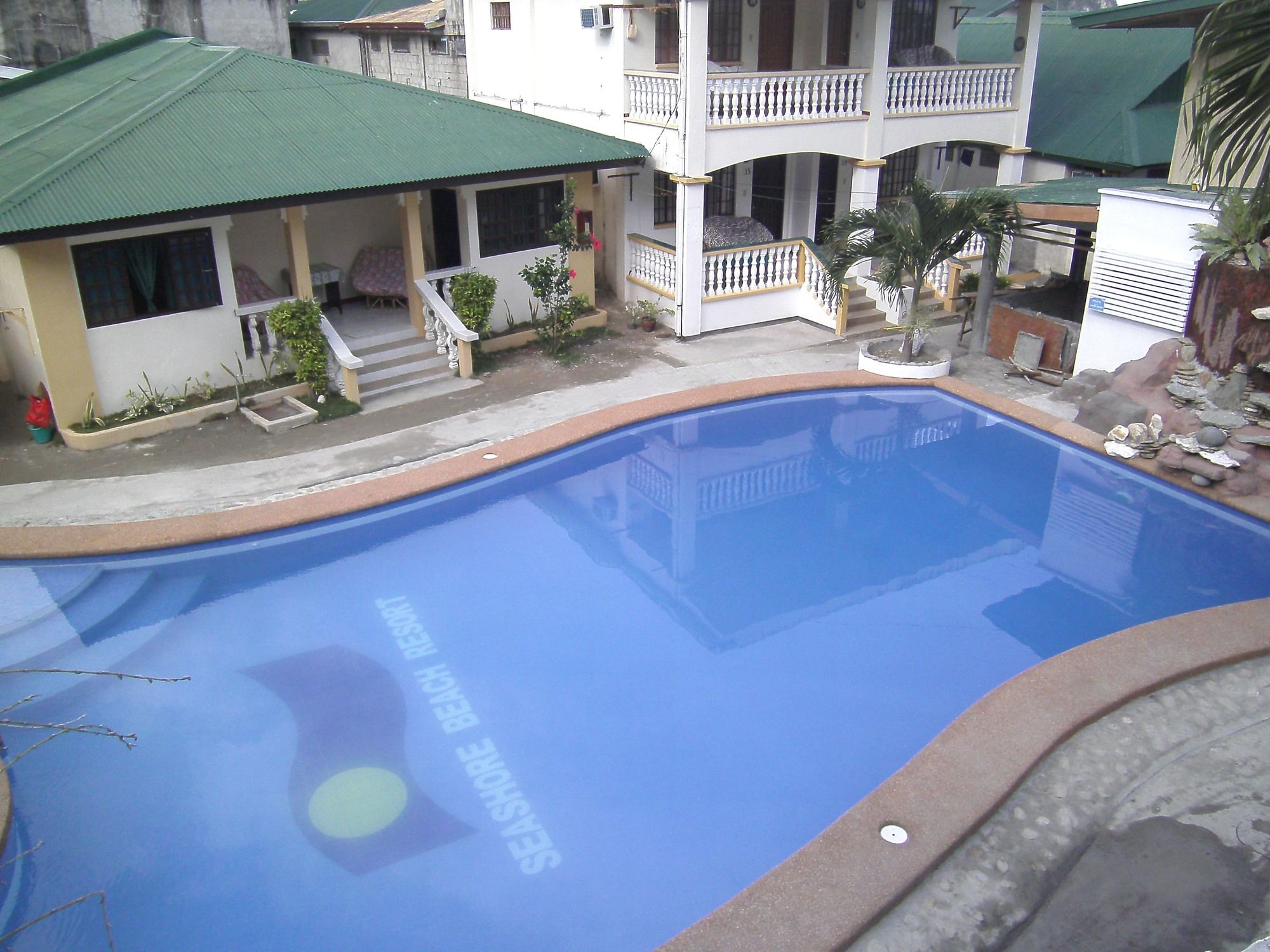 Seashore Beach Resort Bar & Restaurant