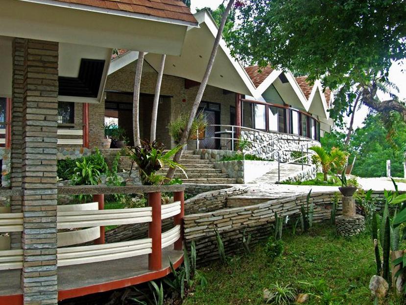 Utopia Resort & Spa