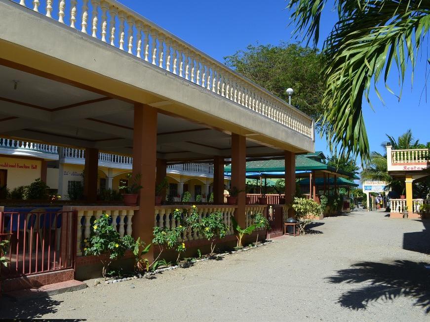White Beach Lodge & Restaurant