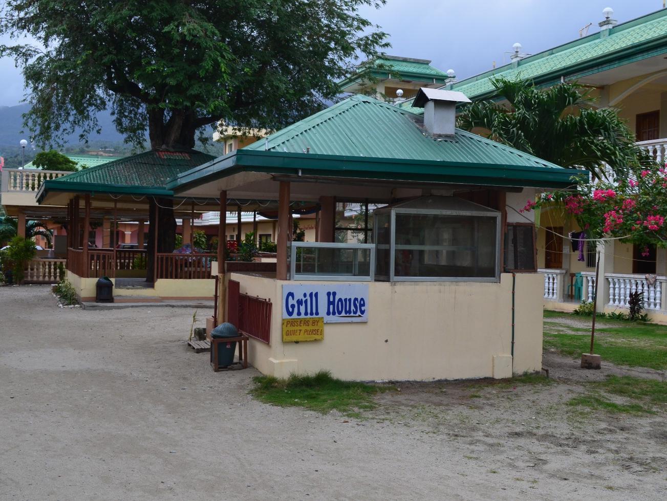 White Beach Lodge & Restaurant