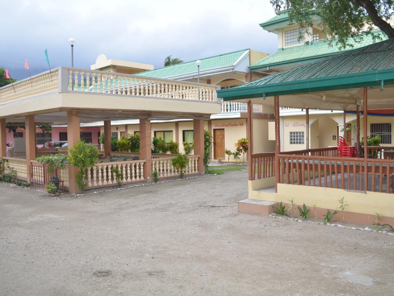 White Beach Lodge & Restaurant