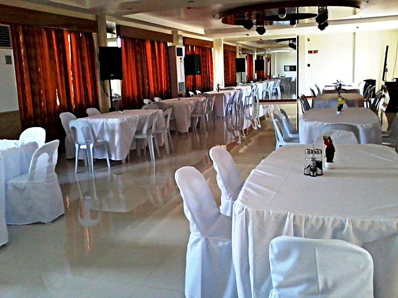 Aquari Travelers Suites