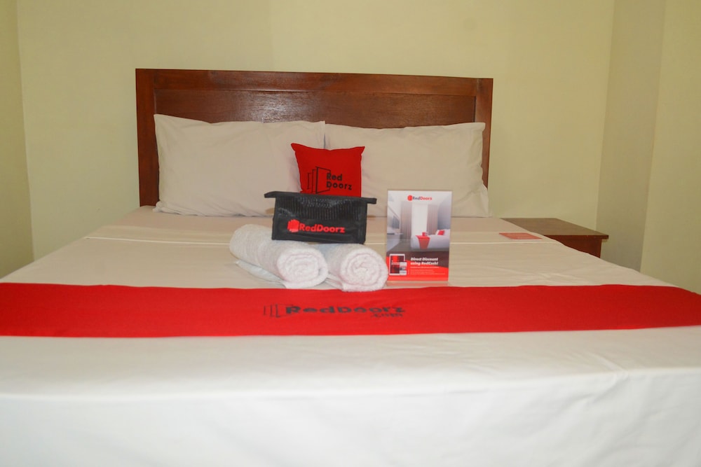 Ava Palm Suites by RedDoorz