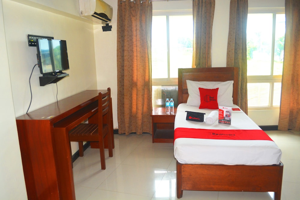 Ava Palm Suites by RedDoorz