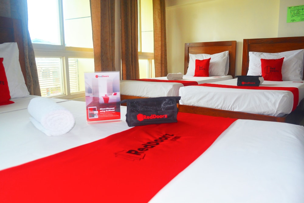 Ava Palm Suites by RedDoorz