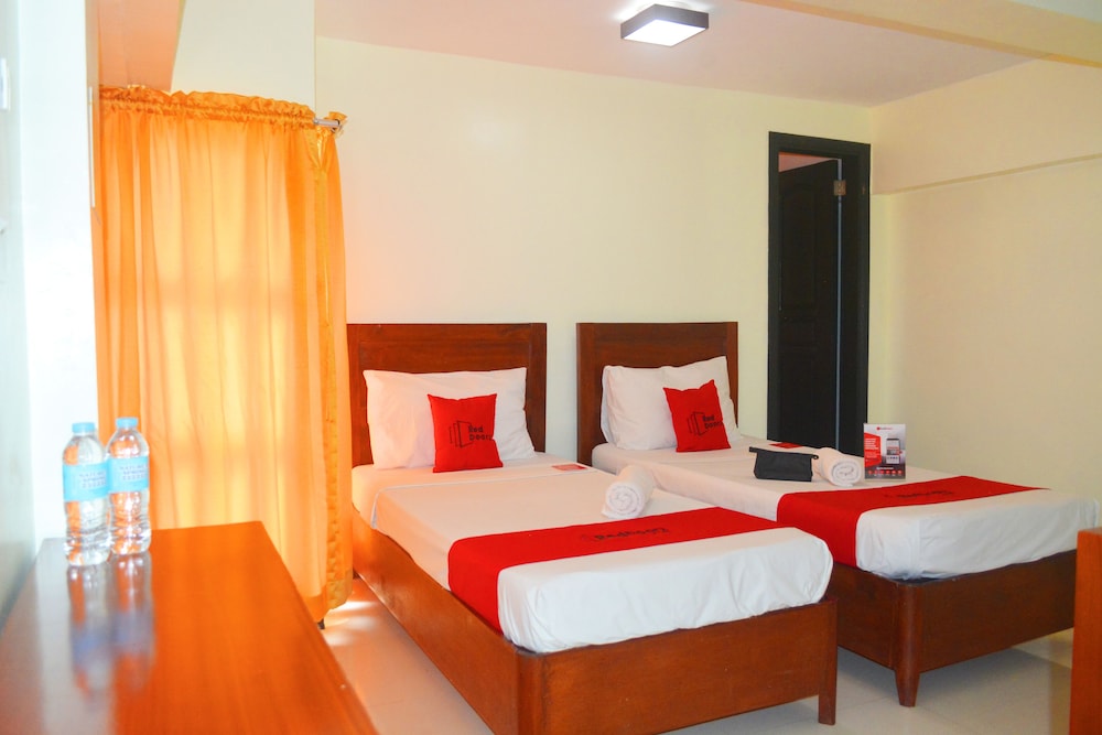 Ava Palm Suites by RedDoorz