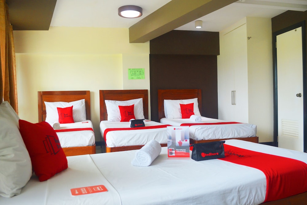 Ava Palm Suites by RedDoorz