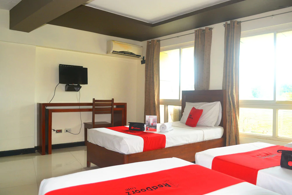 Ava Palm Suites by RedDoorz