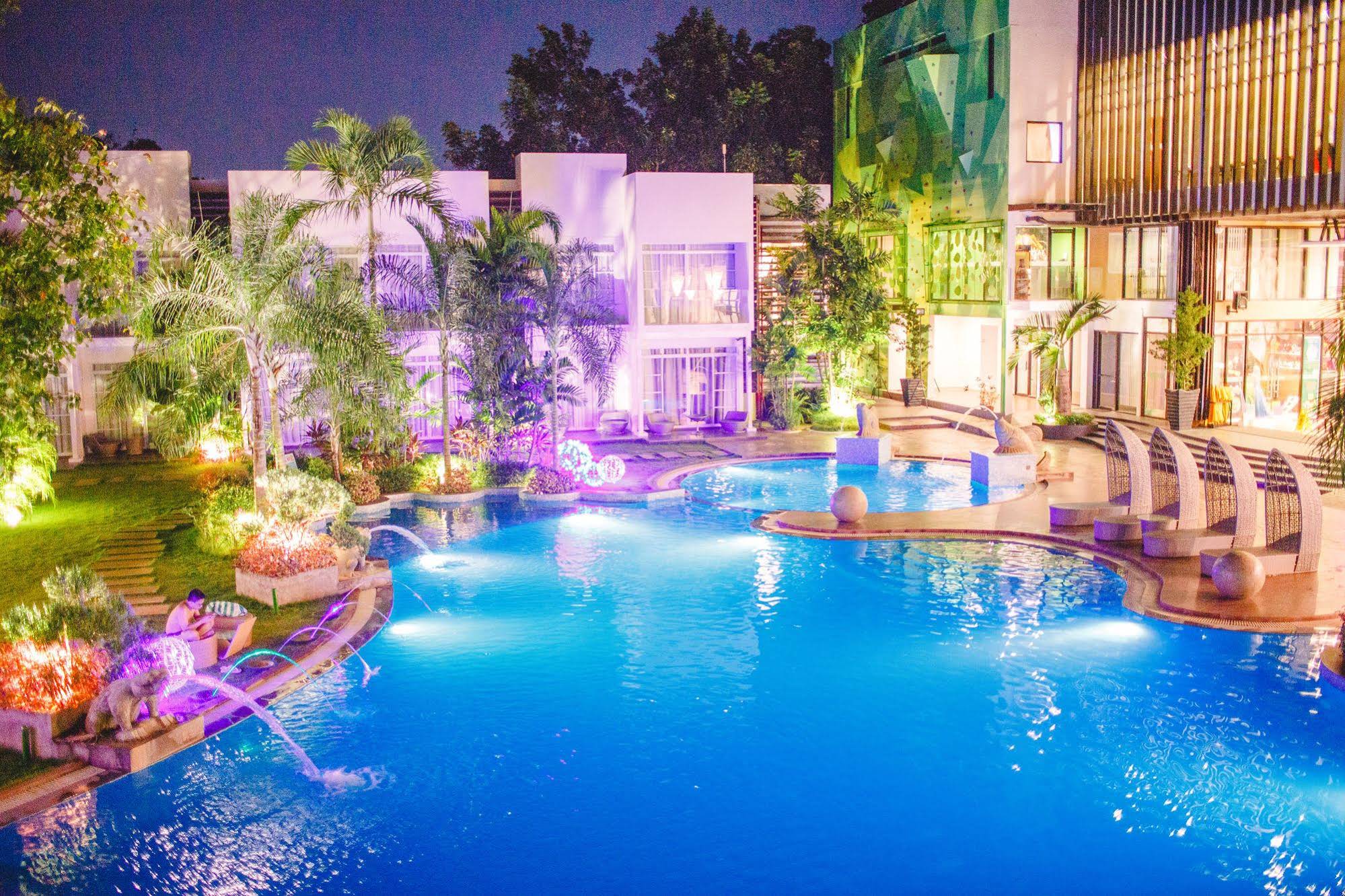 Aziza Paradise Hotel