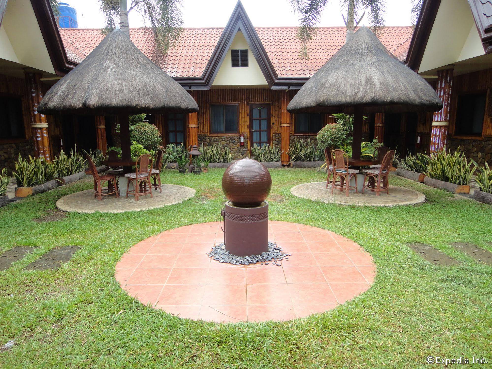 OYO 676 Casa Fuerte Bed and Breakfast