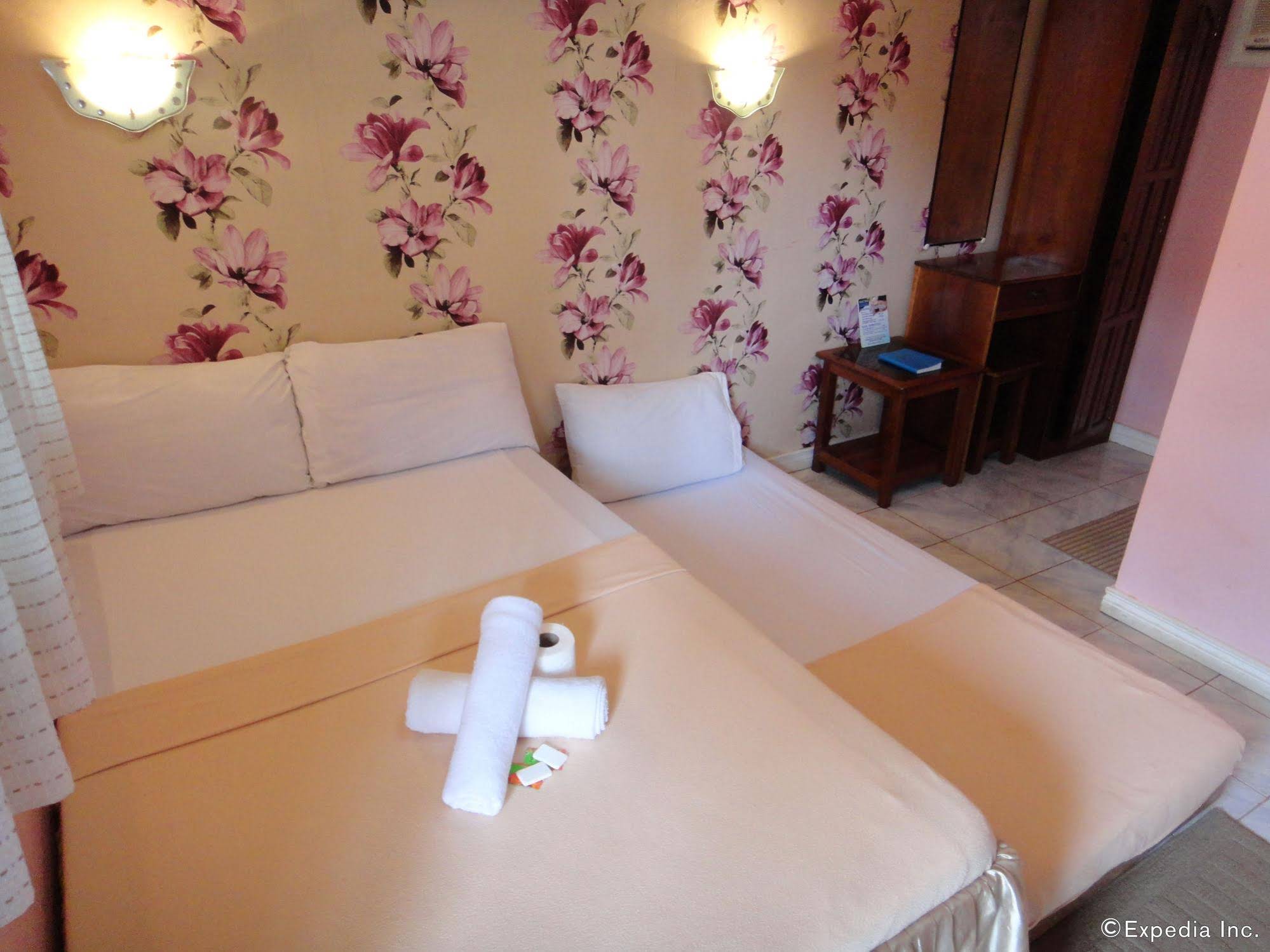OYO 676 Casa Fuerte Bed and Breakfast