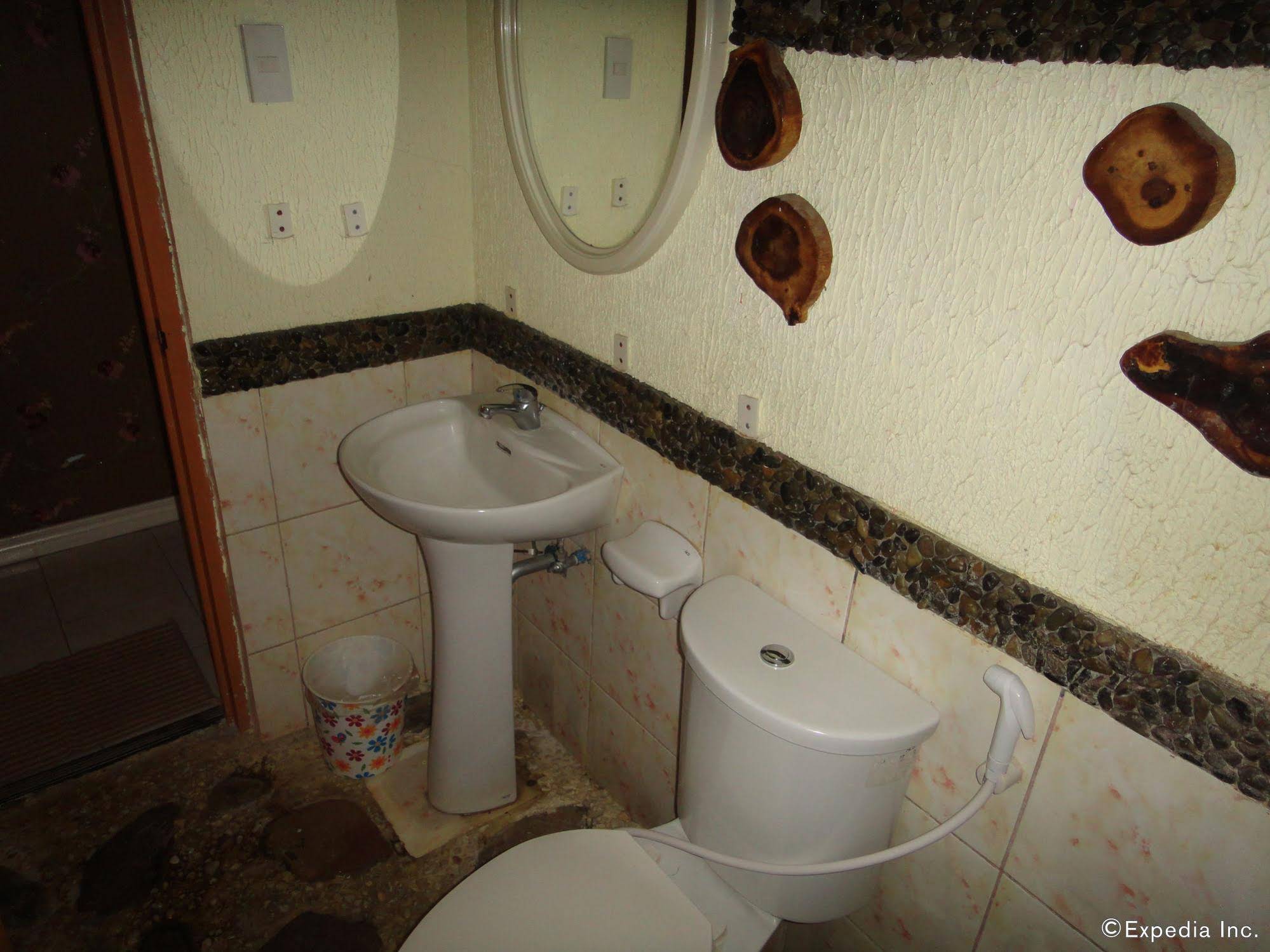 OYO 676 Casa Fuerte Bed and Breakfast
